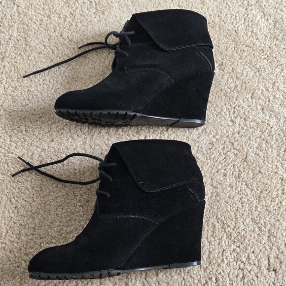 Wedge heel lace up ankle booties - Picture 10 of 12